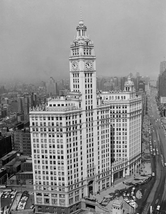 无人,竖图,俯视,黑白,室外,白天,度假,美景,城市风光,城市,道路,建筑,街道,路,摩天大楼,公路,汽车,美国,景观,交通,娱乐,享受,休闲,景色,放松,摄影,伊利诺斯州,芝加哥市,马路,高角度拍摄,箭牌大厦