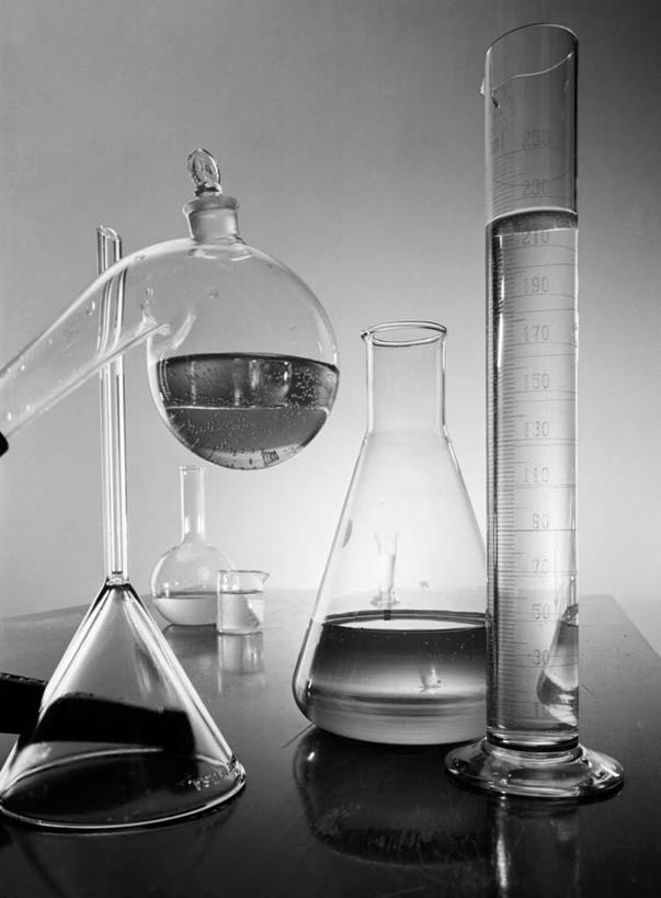 无人,竖图,黑白,复古,静物,研究,透明,科学,化学,试管,液体,实验室,摄影,准确,科学实验,锥形烧瓶,生物化学,影棚拍摄