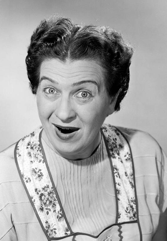 西方人,成年人,中年人,老年人,嘴,一个人,竖图,黑白,室内,特写,欧洲,欧洲人,仅一个女性,仅一个人,古典,休闲装,张嘴,仅一个中年女性,人体,摄影,惊奇,肖像,张大嘴巴,震惊,女人,女性,中年女性,白种人,口,口腔,嘴巴,嘴唇,张开嘴,半身,影棚拍摄