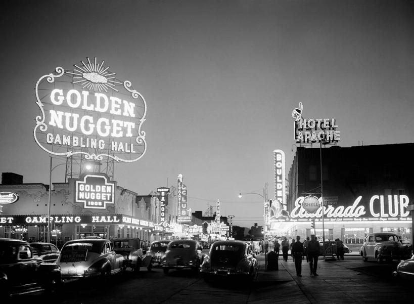 横图,黑白,室外,夜晚,夜生活,赌博,酒店,霓虹灯,汽车,美国,广告,地标建筑,摄影,英文字母,照亮,剪影,内华达州,拉斯维加斯