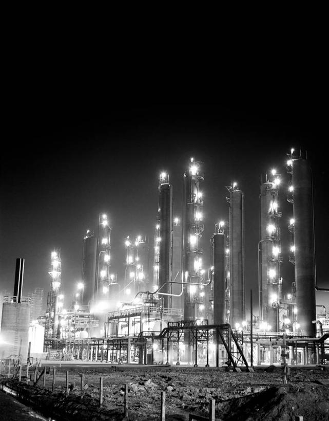 无人,工厂,竖图,黑白,室外,夜晚,长时间曝光,烟囱,美国,炼油厂,摄影,照亮,石油工业,德克萨斯