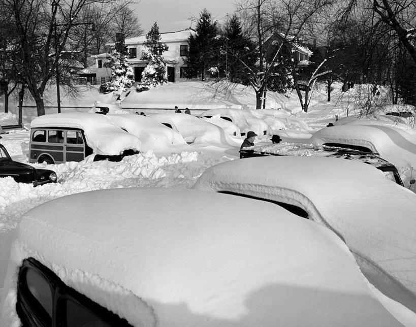 横图,黑白,室外,白天,汽车,美国,覆盖,房屋,冬天,自然灾害,天气,古典,寒冷,摄影,停止,暂停,停滞,长岛,法拉盛