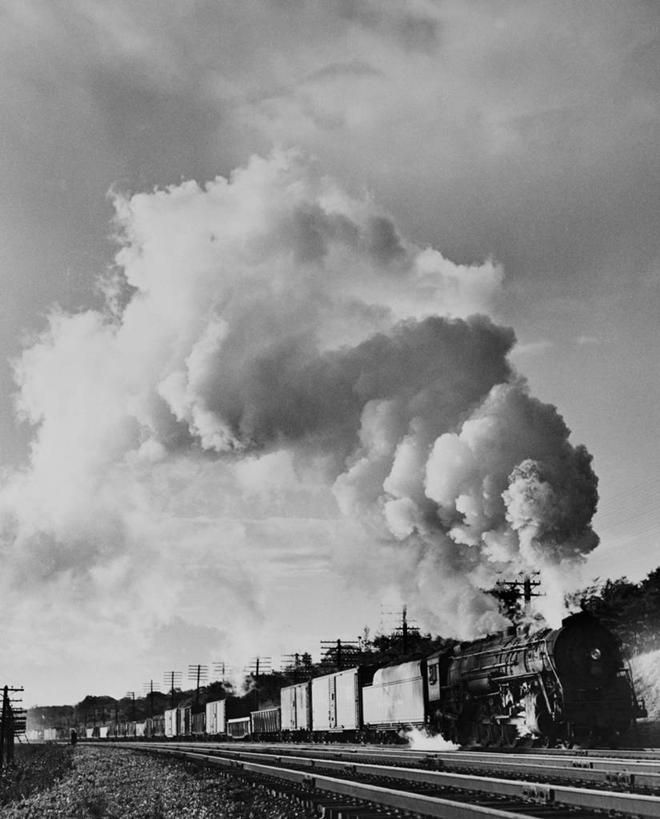 无人,竖图,黑白,室外,白天,仰视,路,铁路,火车,美国,蒸汽,轨道,交通,铁轨,古典,历史,烟,运输,摄影,部分,货运,机车,蒸汽机车,低角度拍摄,旅行,输电塔