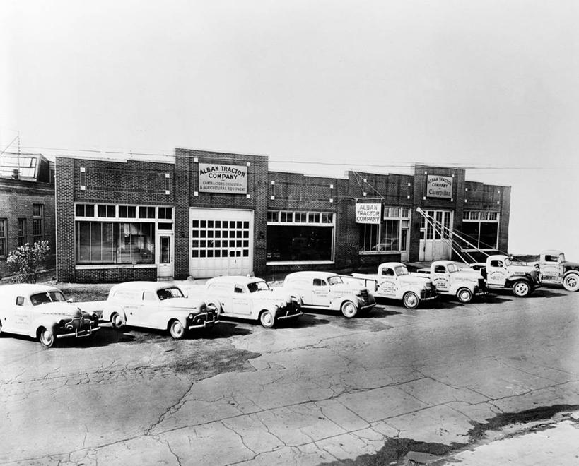 无人,工厂,横图,俯视,黑白,室外,白天,技术,路,美国,一排,整齐,古典,排列,工业,运输,摄影,队列,巴尔的摩,马里兰,高角度拍摄,皮卡车,商用车