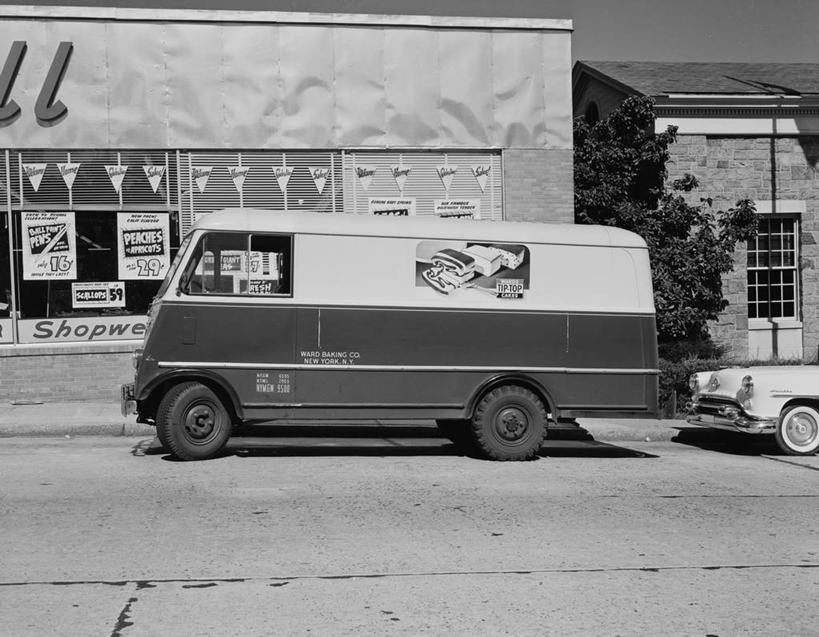 无人,商店,横图,黑白,室外,白天,城市,街道,卡车,美国,牌子,招牌,运输,摄影,英文字母,停止,暂停,停滞,店标