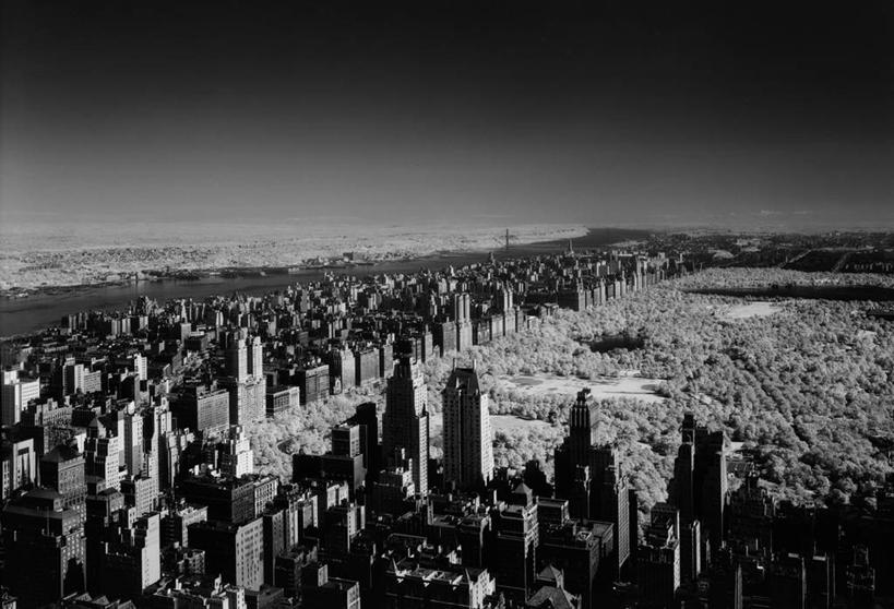 无人,公园,横图,俯视,黑白,室外,白天,度假,美景,城市风光,城市,建筑,摩天大楼,纽约,美国,地平线,景观,辽阔,曼哈顿,地面,古典,娱乐,享受,休闲,广阔,景色,放松,摄影,一望无际,延伸,发展,中央公园,纽约州,天地相交,繁荣,无边无际,一马平川,洛克菲勒中心,高角度拍摄