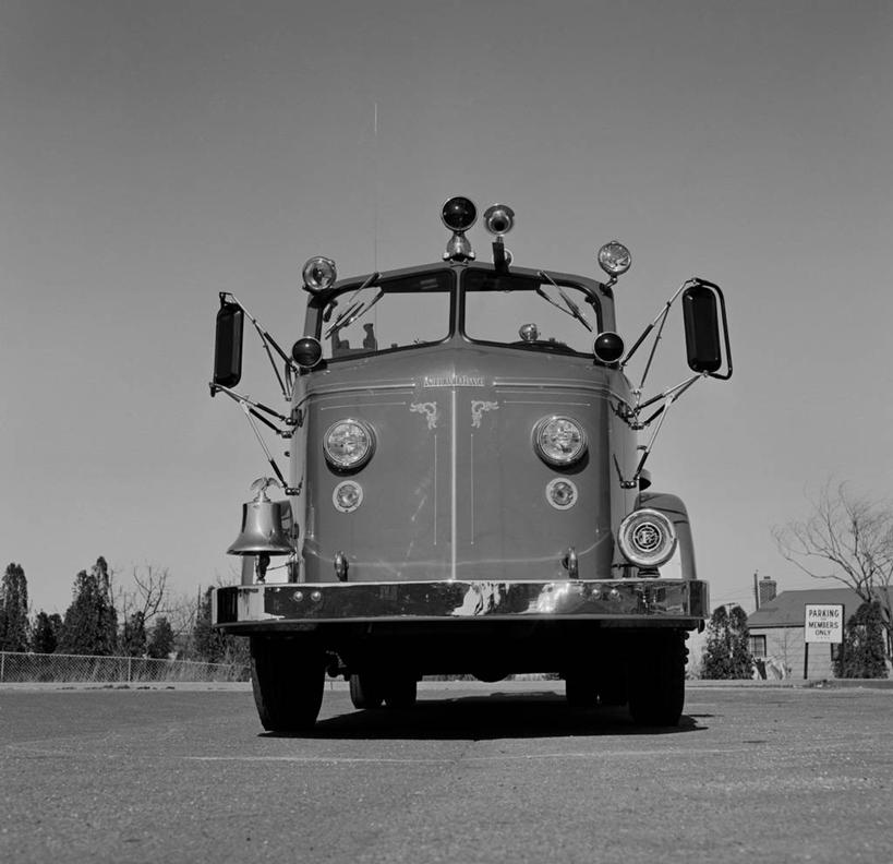 无人,横图,方图,黑白,室外,白天,正面,美国,灯,运输,摄影,铬合金,消防车