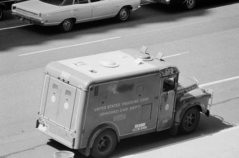 无人,横图,俯视,黑白,室外,白天,街道,汽车,美国,运输,摄影,军用车,高角度拍摄,旅行,美国军事