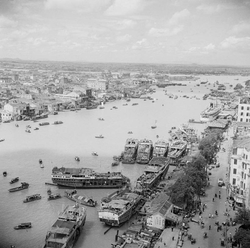 码头,横图,俯视,黑白,室外,白天,度假,河流,美景,城市风光,城市,道路,港口,建筑,路,船,广州,美国,地平线,景观,小路,交通,娱乐,享受,休闲,景色,放松,运输,摄影,中国文化,珠江,高角度拍摄,摆渡口,埠头,渡口,渡头,港湾,海港,货运码头,口岸,商港,林荫大道