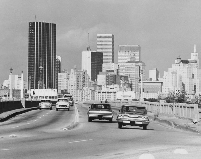 无人,横图,黑白,室外,白天,多云,城市,建筑,路,摩天大楼,汽车,美国,交通,历史,运输,摄影,德克萨斯,达拉斯市,金融区,旅行