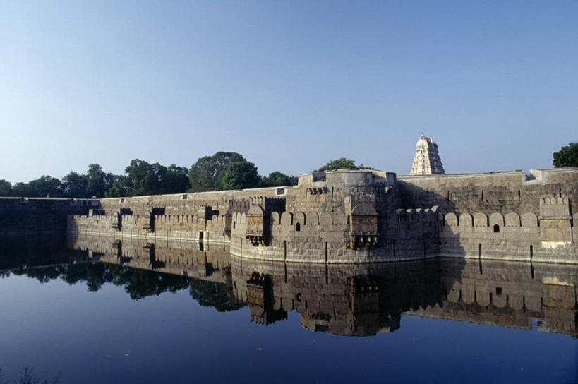 无人,横图,室外,白天,湖,建筑,印度,反射,围墙,城墙,摄影,要塞,印度文化,万里无云,泰米尔纳德邦,彩图