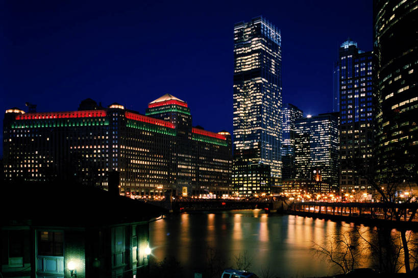 无人,码头,横图,室外,度假,美景,城市风光,城市,港口,建筑,摩天大楼,美国,景观,娱乐,黄昏,地标建筑,享受,休闲,景色,放松,摄影,宁静,照亮,北美,北美洲,美洲,市区,伊利诺斯州,万里无云,芝加哥市,北亚美利加洲,亚美利加洲,芝加哥河,死水,彩图,摆渡口,埠头,渡口,渡头,港湾,海港,货运码头,口岸,商港,美利坚合众国