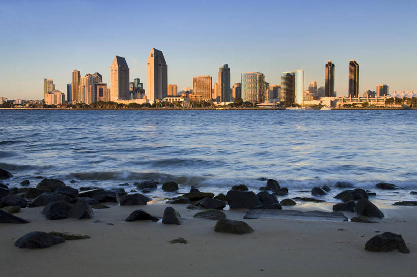 无人,码头,横图,室外,海洋,石头,日落,天际线,城市,港口,建筑,摩天大楼,美国,沙子,塔,海湾,自然,黄昏,摄影,岩层,加利福尼亚,万里无云,科罗纳多岛,圣地牙哥市,圣迭戈县,海滩,岩石,彩图,摆渡口,埠头,渡口,渡头,港湾,海港,货运码头,口岸,商港