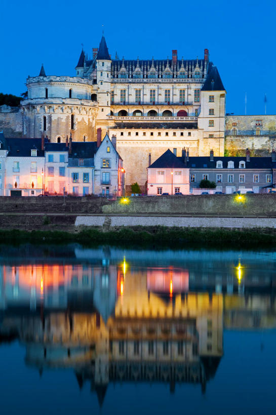 无人,码头,竖图,室外,河流,日落,城市,港口,建筑,法国,欧洲,反射,城堡,城镇,历史,黄昏,地标建筑,摄影,西欧,地中海文化,法兰西,法国文化,万里无云,法兰西共和国,法兰西第五共和国,卢瓦尔河,安德尔.卢瓦尔省,中央大区,彩图,摆渡口,埠头,渡口,渡头,港湾,海港,货运码头,口岸,商港