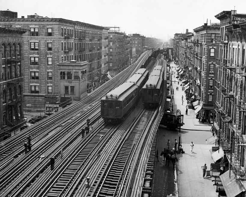 人群,横图,俯视,黑白,室外,白天,城市,建筑,路,铁路,纽约,美国,朦胧,模糊,房屋,曼哈顿,轨道,公共交通,交通,铁轨,天空,运输,摄影,迅速,北美,住房,纽约州,高角度拍摄,第八大道