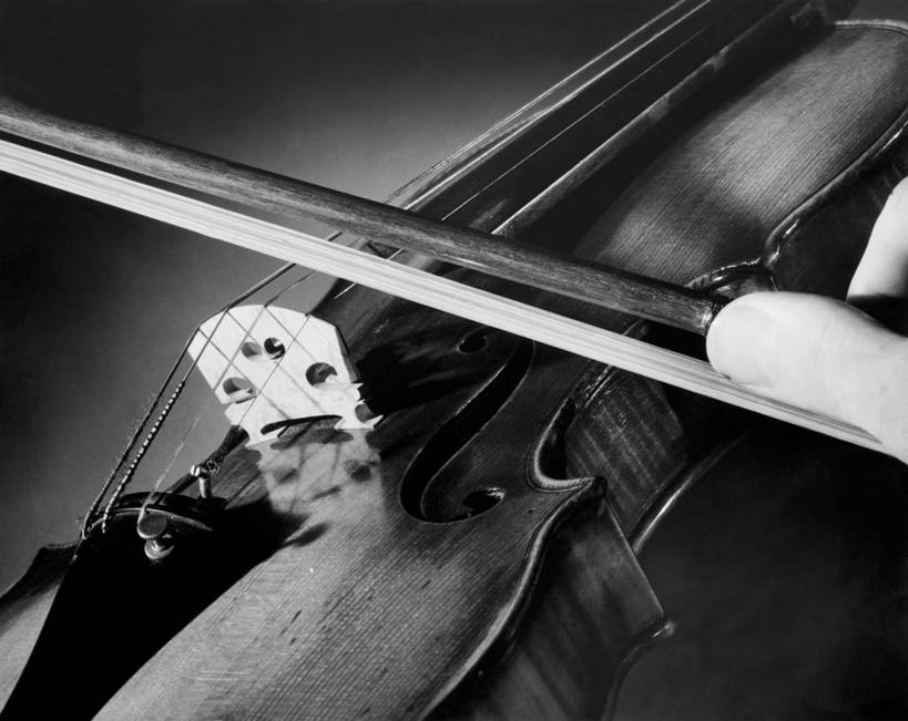 拇指,一个人,音乐家,横图,室内,特写,表演,乐器,弦乐器,小提琴,音乐,扮演,两个,摄影,部分,演出,练习,技能,乐师,演奏家,音乐工作者,彩图