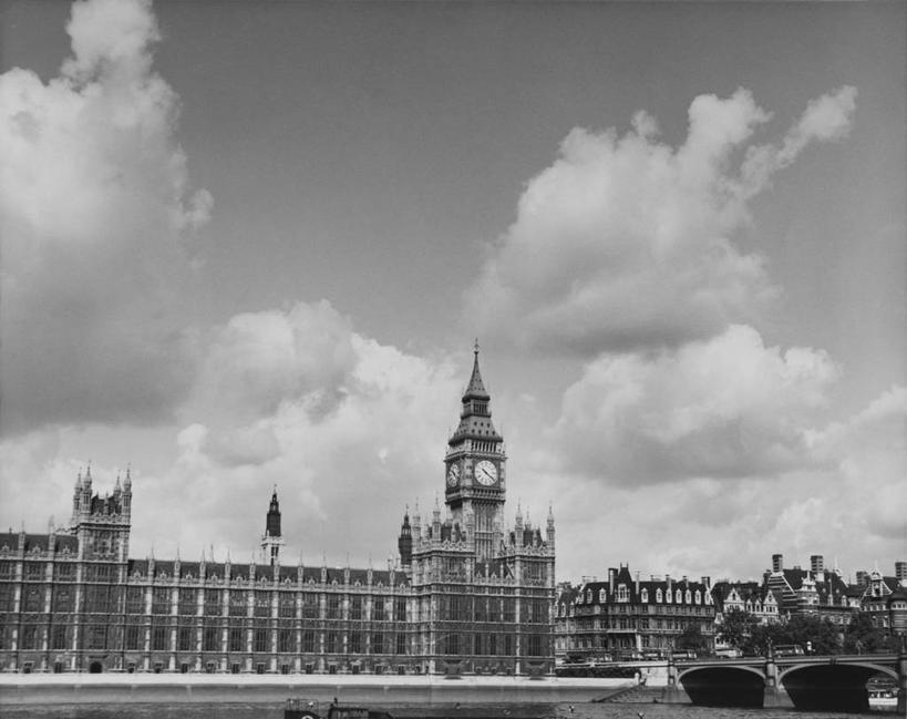 无人,码头,横图,黑白,室外,白天,时尚,河流,城市,建筑,英国,欧洲,房屋,塔,桥,首都,古典,大本钟,英格兰,钟塔,泰晤士河,地标建筑,摄影,巨大,庞大,权威,放置,政府大楼,住房,政府,政治,威斯敏斯特市,英国文化,哥特式风格,英国国会大厦,议会大楼,宏大,硕大,伟大,威斯敏斯特桥,团结,钟,旅行,名声,横越
