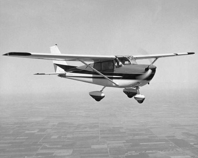 无人,横图,黑白,室外,白天,飞机,飞,天空,运输,摄影,飞行器,旅行,私人飞机