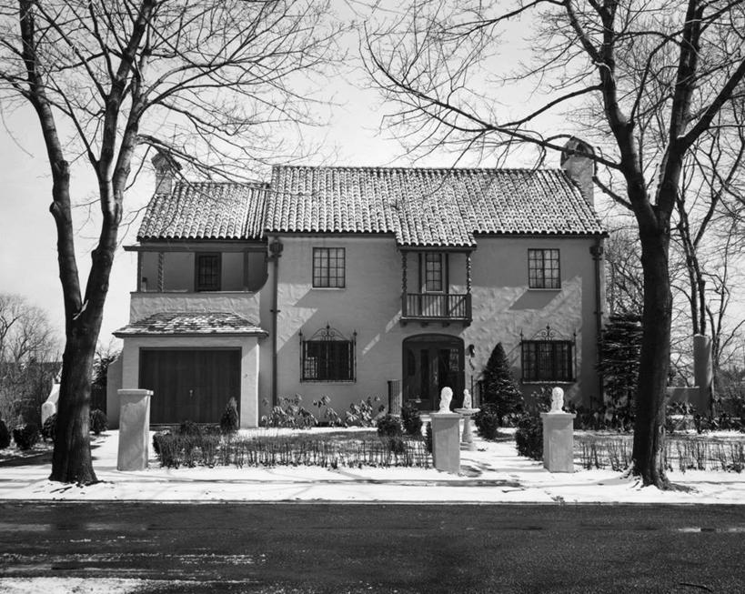 无人,横图,黑白,室外,白天,雪,窗户,建筑,路,房屋,冬天,天空,寒冷,摄影,住房,居住区