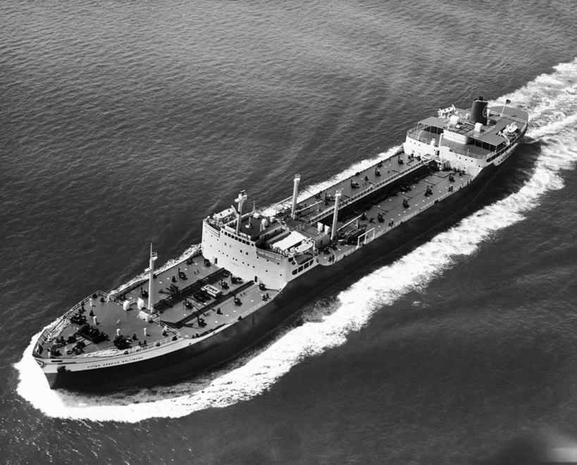 无人,横图,俯视,黑白,室外,白天,海洋,水,船,油轮,船尾波,工业,运输,摄影,石油工业,货运,巨型油轮,高角度拍摄