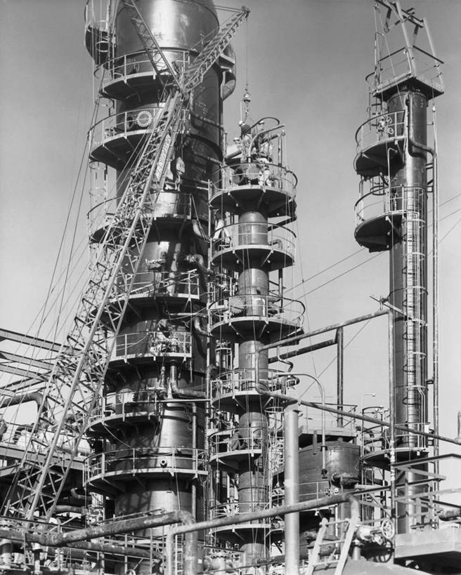 无人,工厂,栏杆,竖图,黑白,室外,白天,建筑业,机器,美国,设备,天空,建筑工地,机械,工业,摄影,能源,石油工业,北美,钻井,路易斯安那州,钻塔,制造厂,生产工厂,工业机械