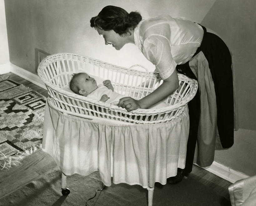 婴儿,儿童,两个人,家庭,母亲,横图,室内,连接,温暖,温馨,一家人,表,摄影,和睦,关爱,女性,彩图,爱,融洽