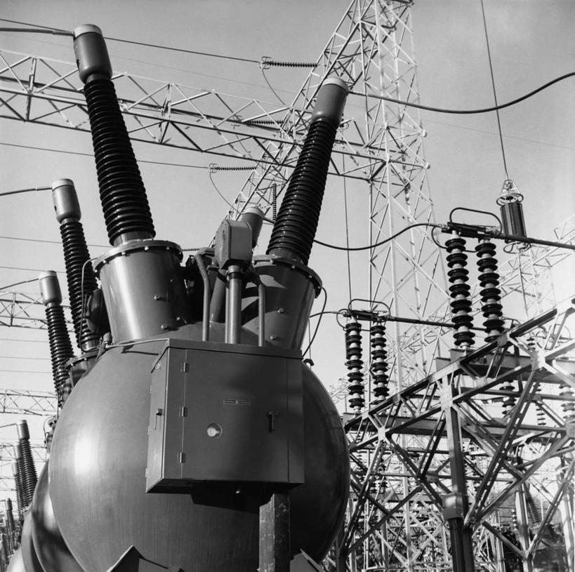 无人,横图,黑白,室外,白天,天空,发电站,摄影,能源,电,电源,变压器,电力线
