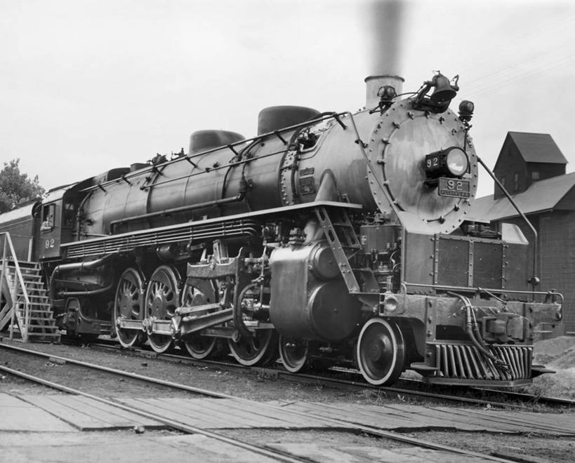 无人,横图,黑白,室外,白天,楼梯,路,铁路,火车,蒸汽,轨道,公共交通,交通,铁轨,古典,天空,发动机,运输,排放,摄影,怀旧,记忆,客车,蒸汽机车,旅行