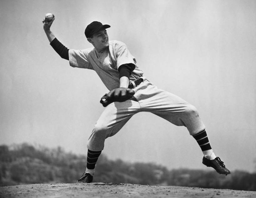 西方人,成年人,中年人,老年人,一个人,同事,棒球运动员,运动场,横图,室外,白天,运动服,成功,运动,合作,团队,集体,信心,竞争,棒球,欧洲,欧洲人,仅一个男性,堆叠,棒球场,棒球帽,棒球手套,球场,竞技运动,投手,场地,队伍,车队,鸭舌帽,活力,摄影,领导,成就,棒球服,决心,努力,合伙,领袖,队服,技能,老年男性,男人,中年男性,白种人,扔,彩图,对焦