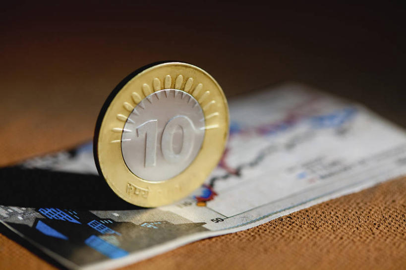 无人,横图,室内,特写,白天,小的,光线,标志,数字,文字,纸,字符,光芒,标识,两个,储蓄,金融,摄影,阿拉伯数字,简单,硬币,彩图