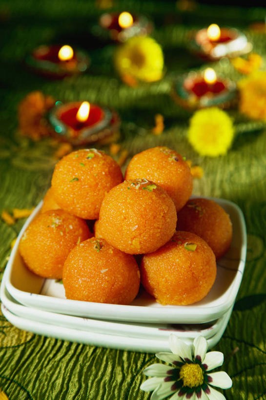 无人,竖图,俯视,室内,特写,饮食,肉丸,桌布,花,绿色,碗,摄影,创造力,印度文化,彩图,高角度拍摄