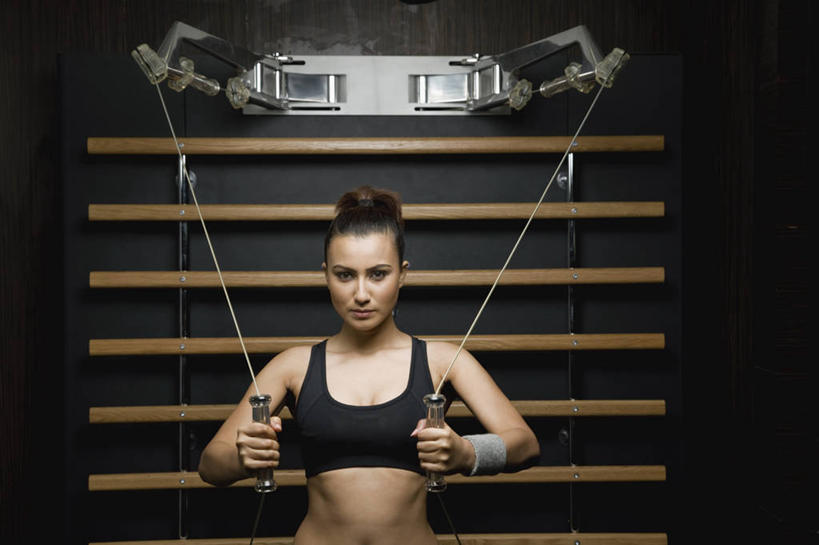 成年人,一个人,健身房,站,拉,横图,室内,正面,运动服,锻炼,满意,运动,信心,印度,仅一个年轻女性,仅一个女性,仅一个人,伸展,首都,力量,摄影,生活方式,肖像,塑身,新德里,运动胸罩,年轻女性,女人,女性,印度人,年轻人,半身,彩图