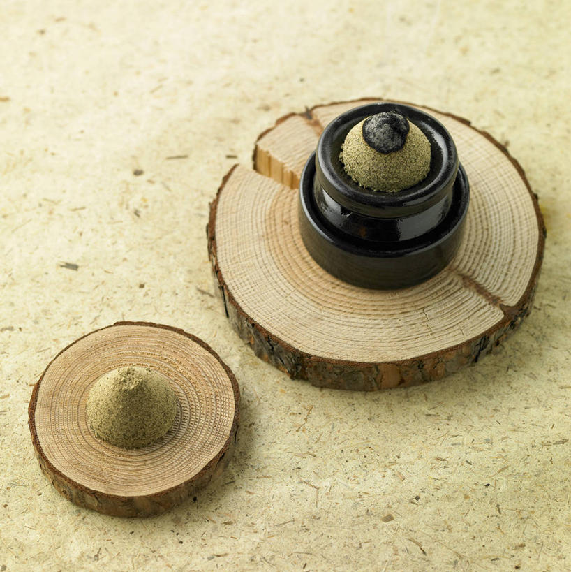 无人,竖图,俯视,室内,特写,白天,杯子,阴影,反射,影子,圆环,圆圈,年轮,两个,水杯,年龄,环状,周期,年数,茶杯,彩图,高角度拍摄