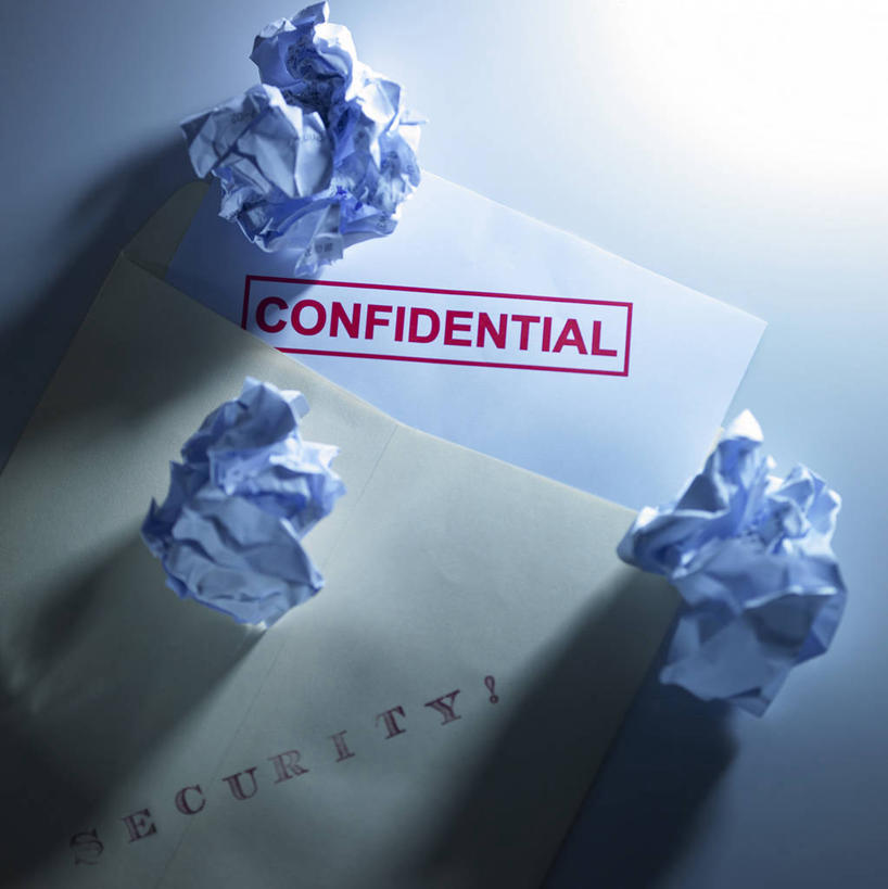 无人,竖图,俯视,室内,特写,白天,静物,袋子,一排,许多,阴影,灰色背景,整齐,褶皱,反射,标志,文字,影子,纸,纸袋,字符,字母,垃圾,很多,标识,排列,一个,容器,摄影,影棚,纸团,单个,储藏,档案袋,储存,队列,渣滓,彩图,高角度拍摄,影棚拍摄,拍摄,贮存