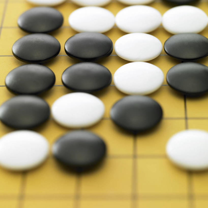 无人,竖图,俯视,室内,特写,白天,游戏,快乐,比赛,竞争,静物,许多,阴影,朦胧,模糊,反射,影子,很多,玩,娱乐,白色,黑色,休闲,棋盘,益智,摄影,影棚,活动,发泄,消遣,智力,围棋,宣泄,玩耍,嬉戏,彩图,高角度拍摄,影棚拍摄,拍摄