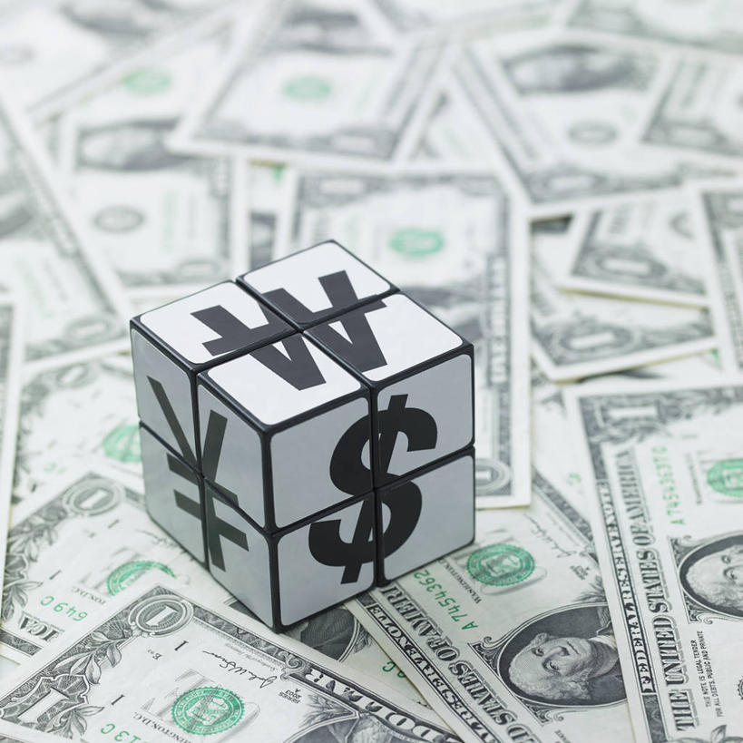 无人,方图,俯视,室内,特写,白天,游戏,智慧,神秘,钱,美元,静物,玩具,一堆,许多,阴影,堆叠,堆积,朦胧,模糊,反射,钱币,影子,很多,美金,玩,娱乐,一个,休闲,魔方,益智,钞票,金融,纸币,经济,单个,活动,堆,发泄,消遣,智力,美圆,神奇,流通,纸钞,贸易,宣泄,奥秘,鲁比克方块,魔术方块,扭计骰,货币,现金,玩耍,嬉戏,彩图,高角度拍摄