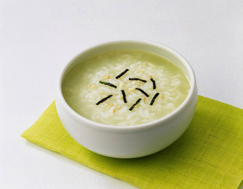 无人,横图,俯视,室内,特写,白天,白色背景,烹饪,早餐,餐桌,桌子,阴影,反射,影子,陶瓷,谷类,谷物,粥,料理,食品,陶瓷制品,米,韩式,菜肴,美食,香,食物,一个,绿色,白色,餐巾,容器,碗,摄影,佳肴,影棚,单个,餐台,储藏,储存,韩国料理,韩国菜,韩式料理,保洁方巾,口布,彩图,高角度拍摄,影棚拍摄,早饭,拍摄,白米粥,糜,贮存