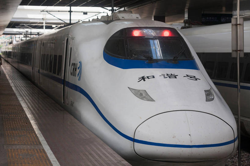 无人,火车站,横图,室内,白天,正面,度假,美景,窗户,城市风光,城市,车站,上海,中国,亚洲,一辆,阴影,光线,影子,景观,灯光,站台,娱乐,月台,玻璃窗,车,白色,车窗,交通工具,上海站,享受,休闲,景色,放松,和谐号,申,载具,动车,东亚,上海火车站,上海市,中华人民共和国,沪,华东地区,闸北区,彩图,铁路车站,铁路站,和谐号动车组