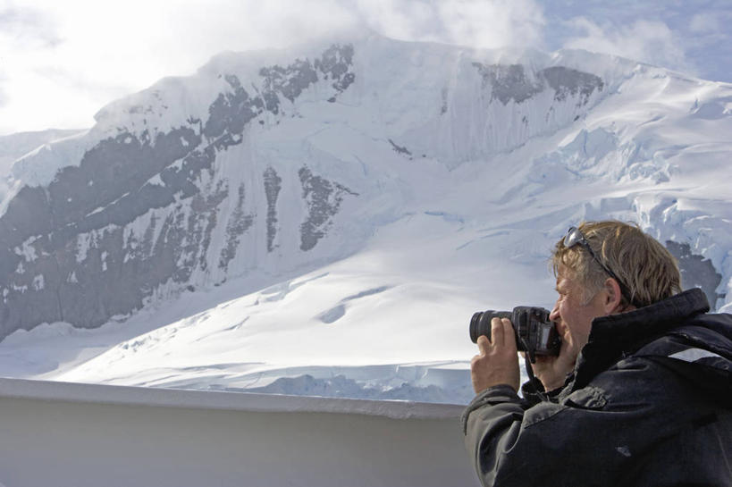 无人,横图,室外,夜晚,冰山,海洋,水,反射,冰,月亮,云,满月,黄昏,寒冷,摄影,气象,照亮,气候,南极洲,南极半岛,彩图,西南极洲,半岛,南冰洋,南极湾,淡水