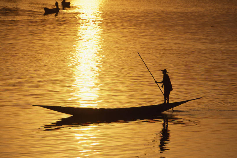 划船,一个人,横图,室外,日落,水,船,非洲,马里,反射,光,杆,摄影,宁静,剪影,阿非利加洲,马里共和国,西非,荡舟,尼日尔河,莫普提,莫普提区,彩图,独处