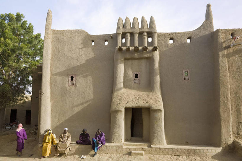 成年人,横图,时尚,建筑,非洲,马里,房屋,地标建筑,社区,个性,摄影,泥,西非,男人,彩图