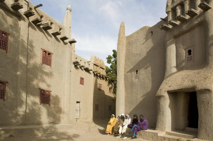 成年人,横图,时尚,建筑,非洲,马里,房屋,地标建筑,社区,个性,摄影,泥,西非,男人,彩图