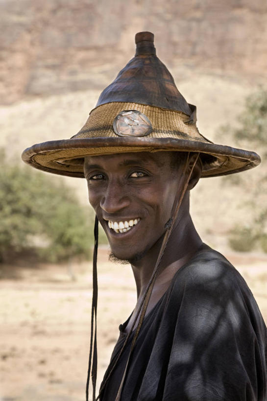 成年人,两个人,丈夫,妻子,新娘,新郎,微笑,横图,婚纱,婚礼,幸福,英国,北爱尔兰,正装,浪漫,英格兰,花,花束,摄影,婚姻,异性恋,男人,男性,女人,女性,彩图,爱,唐区,伴侣