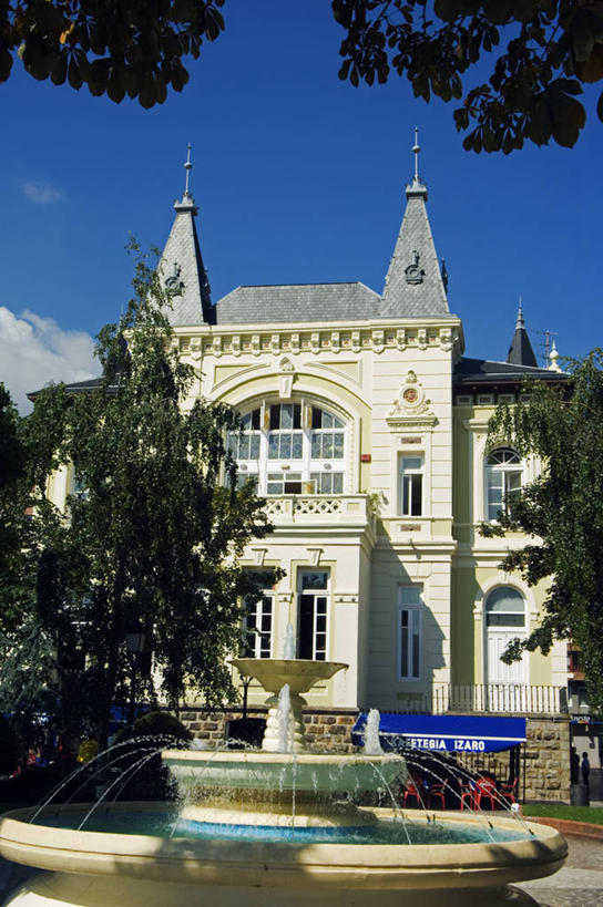 无人,竖图,室外,赌博,建筑,喷泉,西班牙,欧洲,池塘,历史,赌场,摄影,巴斯克自治区,彩图,传统文化