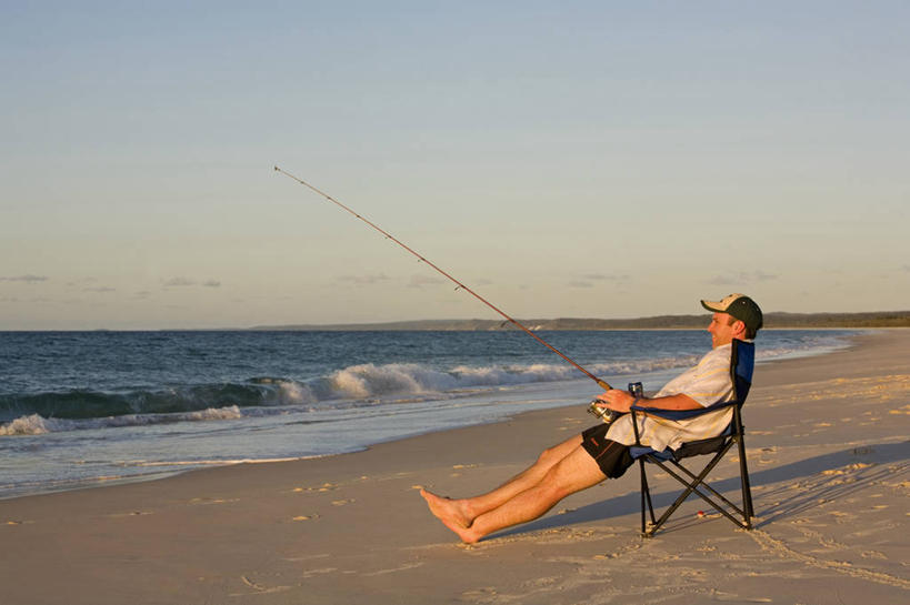 啤酒,成年人,一个人,坐,横图,室外,自由,运动,海洋,澳大利亚,仅一个男性,喝,沙子,地形,历史,鱼类,赤脚,放松,摄影,宁静,太平洋,国家公园,清单,昆士兰州,弗雷泽岛,男人,钓竿,渔线轮,海滩,休闲活动,彩图,钓鱼,旅行
