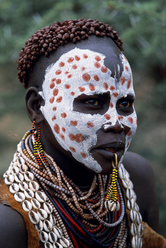 儿童,成年人,一个人,竖图,室外,项链,非洲,埃塞俄比亚,装饰,白色,摄影,肖像,女孩,女人,发型,彩图