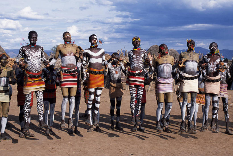 成年人,横图,室外,非洲,埃塞俄比亚,装饰,摄影,男人,发型,舞者,彩图,舞蹈