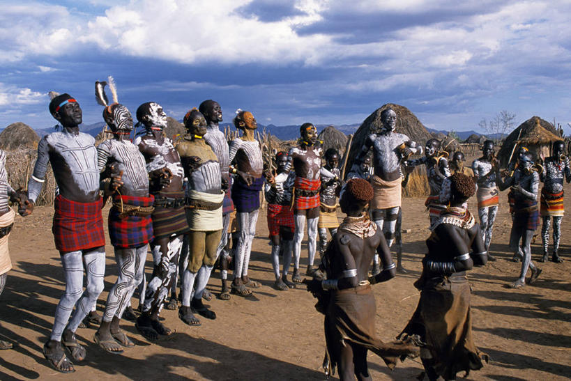 成年人,横图,室外,非洲,埃塞俄比亚,装饰,摄影,男人,发型,舞者,彩图,舞蹈