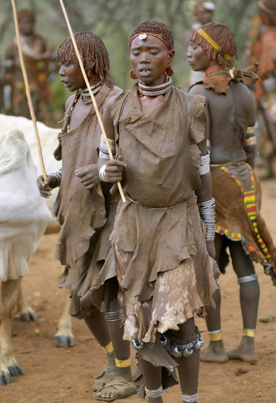 成年人,两个人,横图,项链,非洲,埃塞俄比亚,装饰,金属,珠子,摄影,黄铜,作画,典礼,非洲文化,美化,男人,女人,彩图,传统服装,传统文化