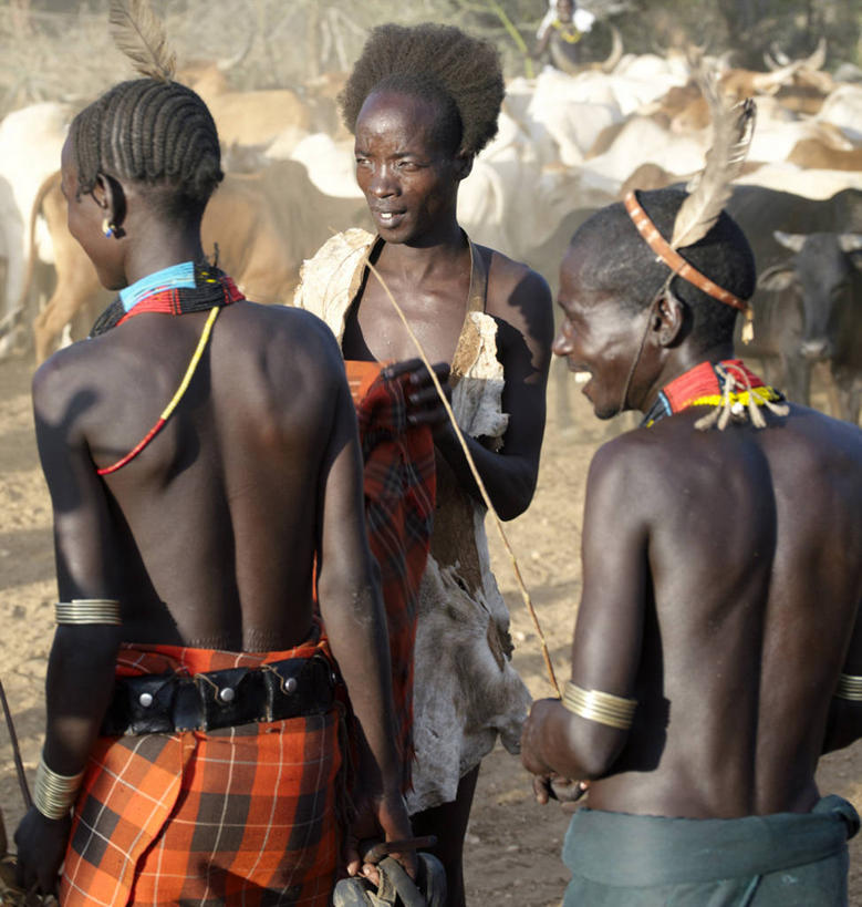 成年人,横图,牛,非洲,埃塞俄比亚,摄影,牲畜,非洲文化,男人,男性,山羊,彩图,传统服装,传统文化